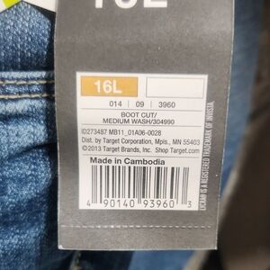 Mossimo Supply Co. Women's Boot Cut Jeans - Medium Blue